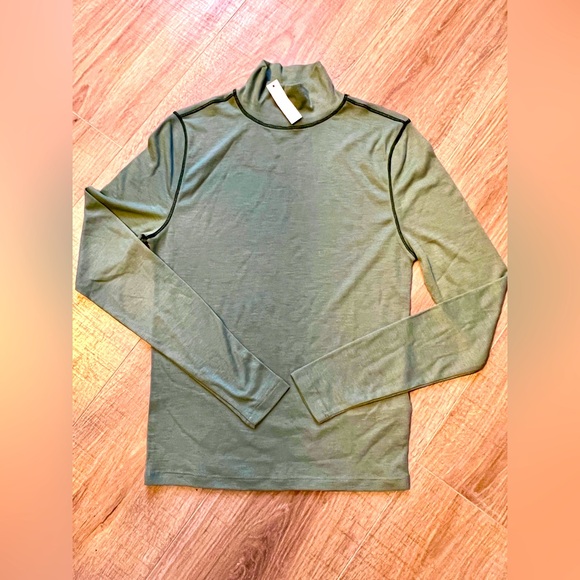 Madewell mockneck green color top size S - Picture 1 of 3
